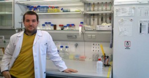 Francisco Javier Molina en el laboratorio del Centro de Ciencias de la Vida y la Alimentación (Weihenstephan), que pertenece a la Universidad Técnica de Munich. 